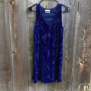 Blue velvet pattern dress